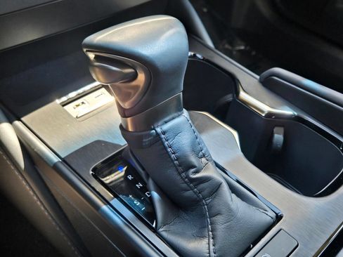 Used 2025 Lexus ES 350 FWD image 23
