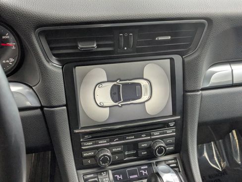 Used 2013 Porsche 911 Carrera 4S image 23