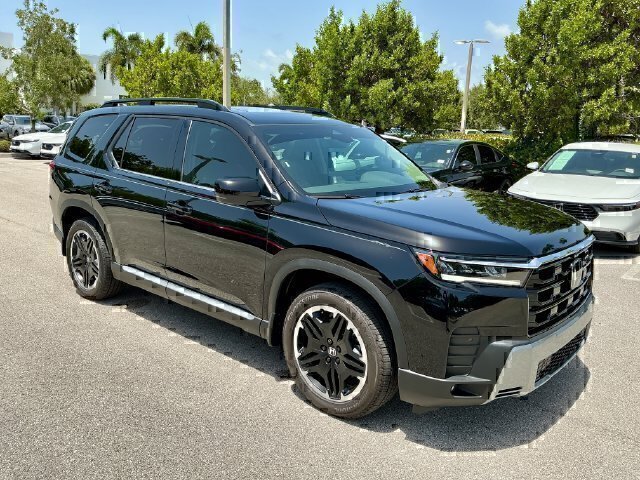 New 2026 Honda Pilot Touring image 1