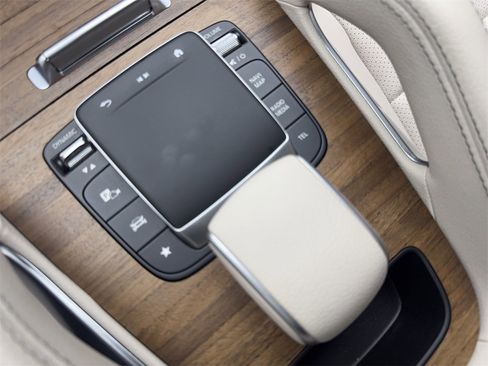 Used 2024 Mercedes-Benz GLE 350 4MATIC image 67