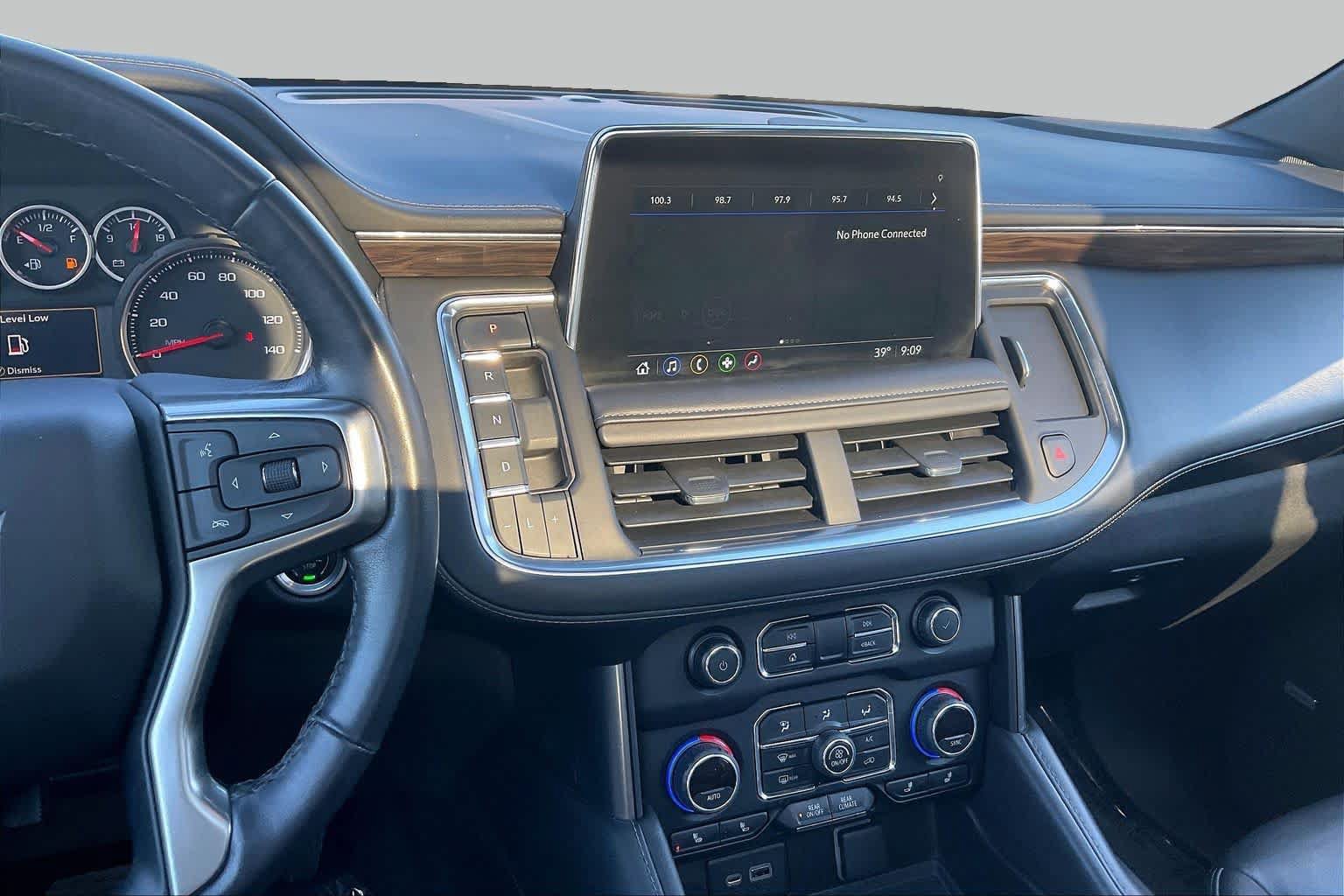 Used 2021 Chevrolet Suburban LT AWD/4WD image 6
