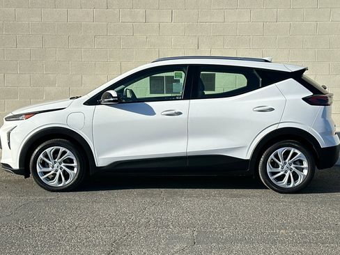 Used 2022 Chevrolet Bolt EUV LT image 7