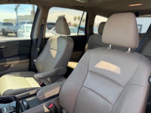Used 2021 Honda Pilot Touring image 16