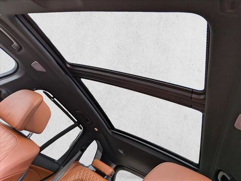 Used 2022 BMW X5 M50i w/ Executive Package image 15