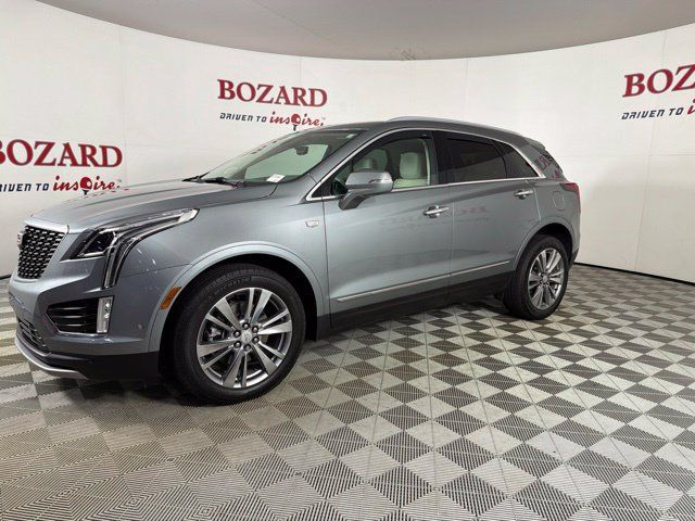 Used 2024 Cadillac XT5 Premium Luxury w/ Technology Package FWD image 6