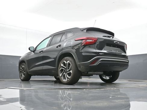 Certified 2026 Chevrolet Trax RS w/ Driver Confidence Package image 38