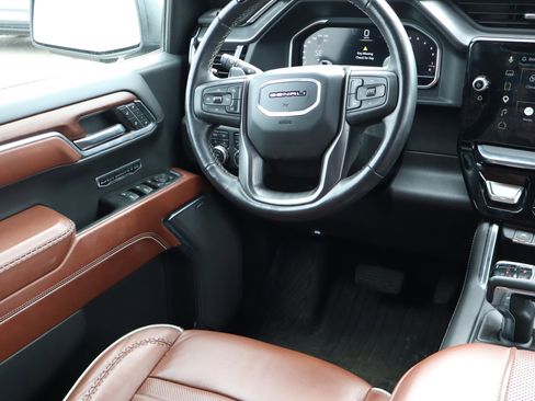 Certified 2024 GMC Sierra 1500 Denali Ultimate AWD/4WD image 9