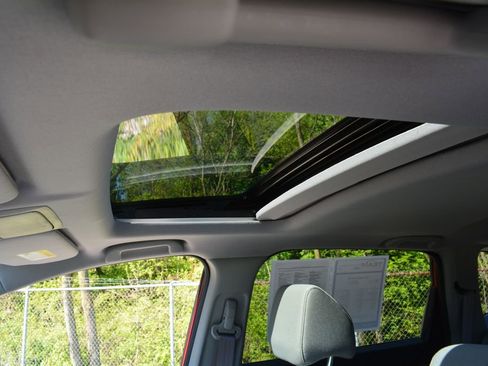 Used 2021 Honda CR-V EX image 9
