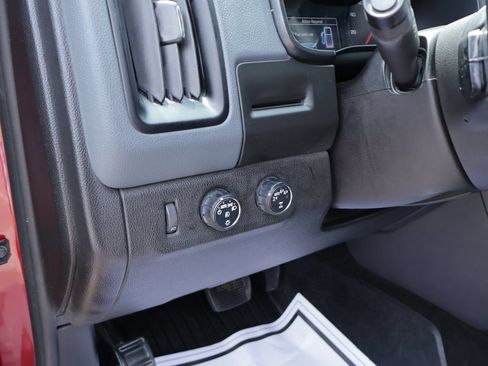 Used 2018 Chevrolet Colorado Z71 AWD/4WD image 28