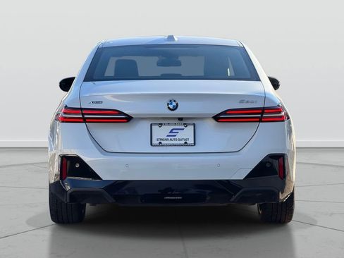 Used 2026 BMW 530i xDrive AWD/4WD image 6