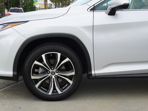 Used 2019 Lexus RX 350 FWD w/ Premium Package image 11