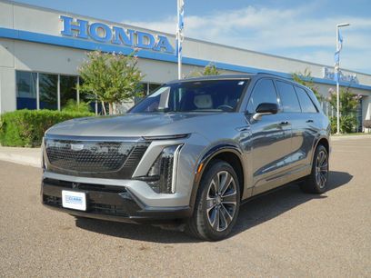 Used 2026 Cadillac Vistiq Sport w/ LPO, Floor Liner Package