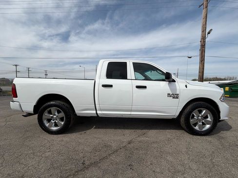 Used 2019 RAM 1500 Express w/ Express Value Package AWD/4WD image 9