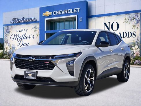 New 2026 Chevrolet Trax RS w/ Driver Confidence Package FWD image 2
