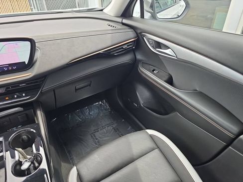 Certified 2025 Buick Envision Sport Touring AWD/4WD image 14