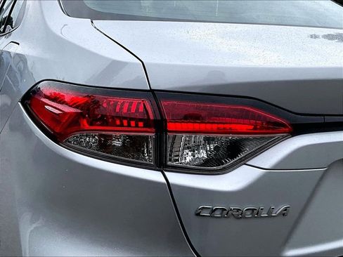 Certified 2024 Toyota Corolla LE FWD image 32