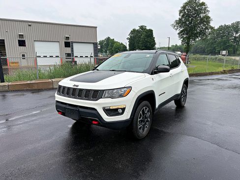 Used 2019 Jeep Compass Trailhawk AWD/4WD image 5