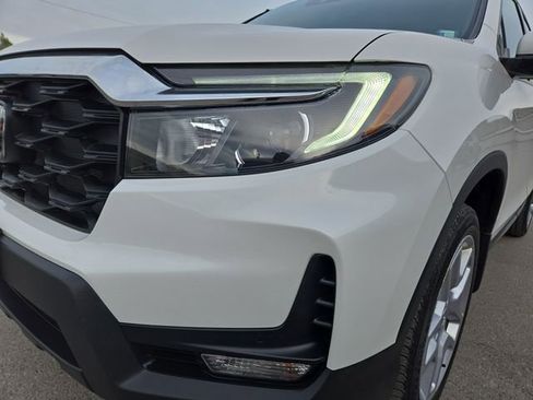 Used 2025 Honda Passport EX-L image 7