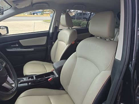 Used 2017 Subaru Crosstrek 2.0i Limited w/ Popular Package #2 image 14