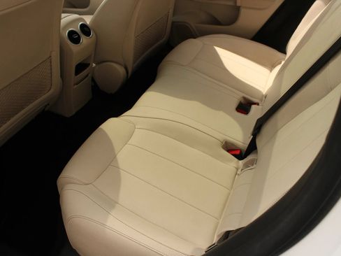 Used 2023 Mercedes-Benz GLA 250 w/ Premium Package image 20