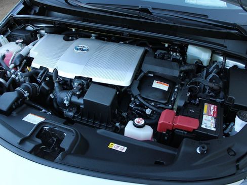 Used 2020 Toyota Prius Prime XLE FWD image 48