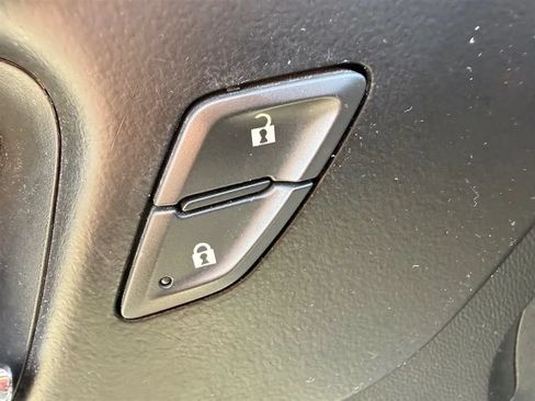 Used 2019 Chevrolet Malibu LS FWD image 26