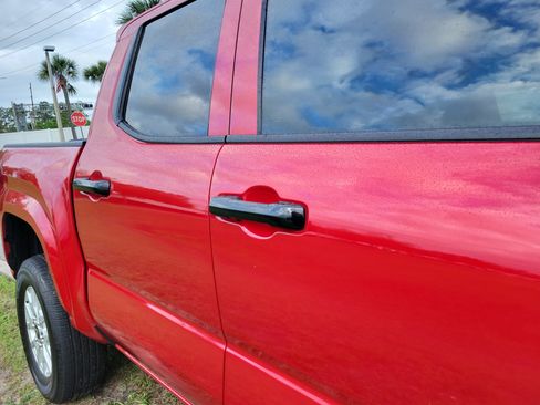 Used 2025 Toyota Tacoma SR image 9