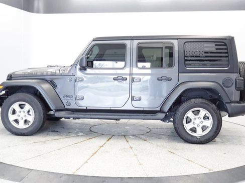 Used 2022 Jeep Wrangler Unlimited Sport AWD/4WD image 2