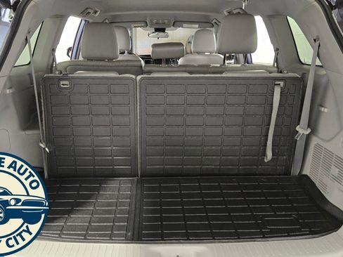 Used 2019 Toyota Highlander Plus AWD/4WD image 33