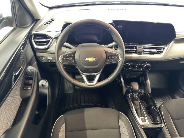 Certified 2026 Chevrolet TrailBlazer LT w/ Convenience Package AWD/4WD image 14