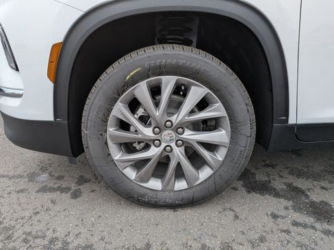 New 2026 Buick Enclave Preferred image 33