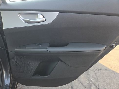 Used 2023 Kia Forte LXS image 20
