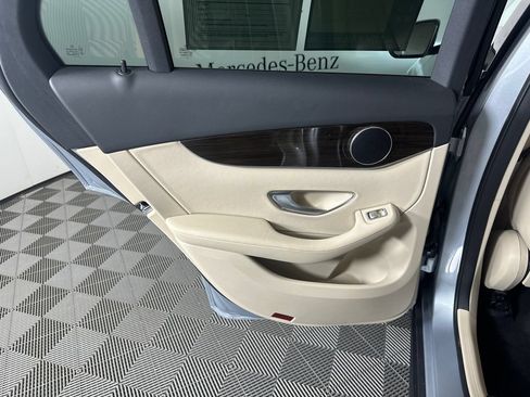 Certified 2021 Mercedes-Benz GLC 300 image 24