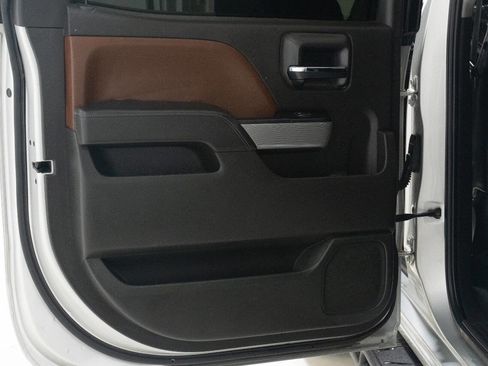 Used 2017 Chevrolet Silverado 1500 LT w/ Texas Edition image 31