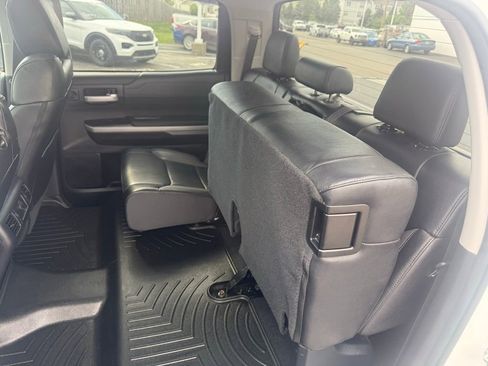 Used 2018 Toyota Tundra Limited AWD/4WD image 31