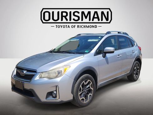 Used 2017 Subaru Crosstrek 2.0i Premium w/ Popular Package #1 AWD/4WD image 3