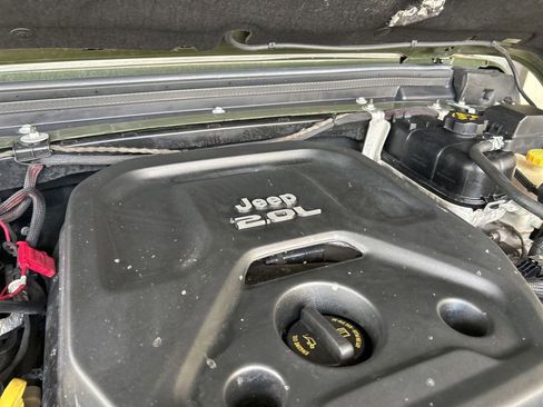 Used 2021 Jeep Wrangler Unlimited Sport image 12