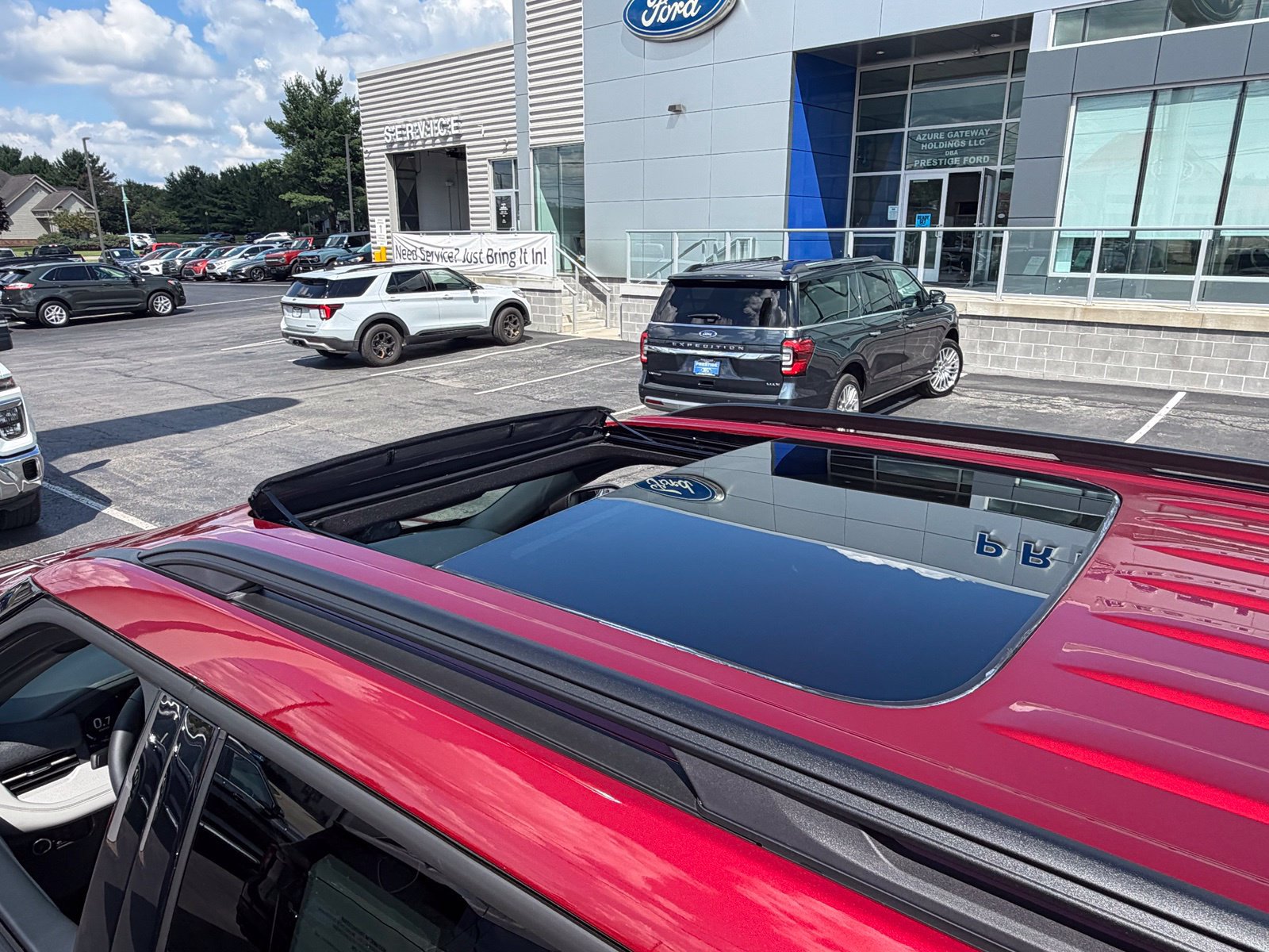 New 2027 Ford Explorer Active w/ Active Comfort Package AWD/4WD image 8