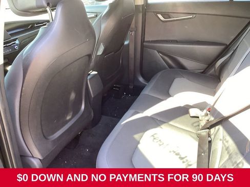 Used 2025 Kia Niro LX FWD image 6