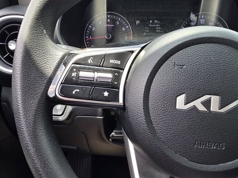 Used 2024 Kia Forte LXS FWD image 21