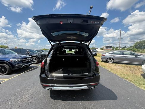 Used 2025 Mercedes-Benz GLS 450 4MATIC image 5