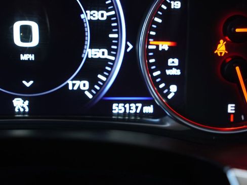 Certified 2023 Chevrolet Traverse High Country image 39