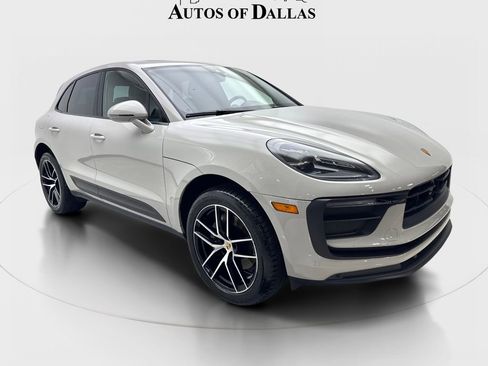 Used 2023 Porsche Macan AWD/4WD image 4