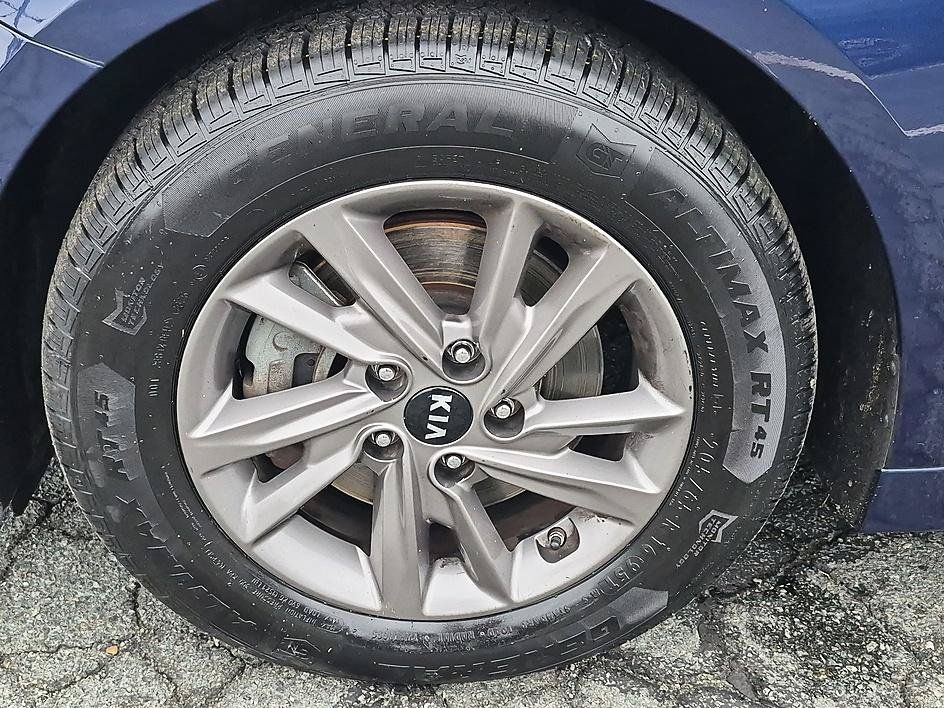 Used 2020 Kia Optima LX FWD image 10