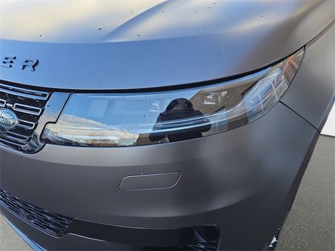 New 2026 Land Rover Range Rover Sport Dynamic SE image 18