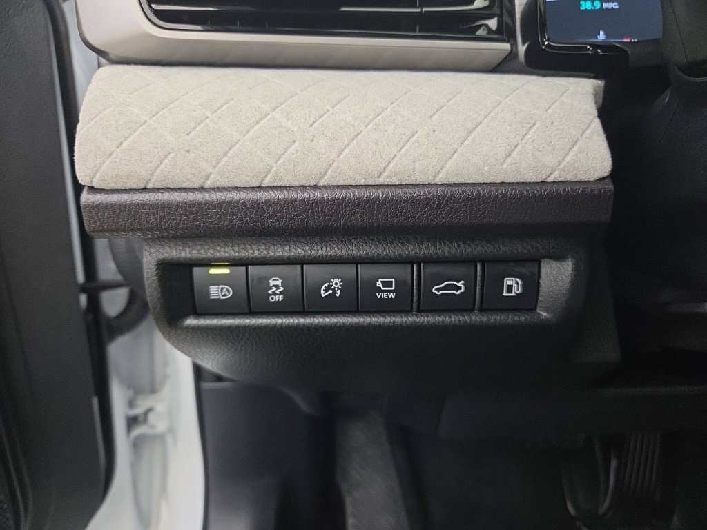 Used 2026 Toyota Camry XLE w/ Premium Plus Package AWD/4WD image 30