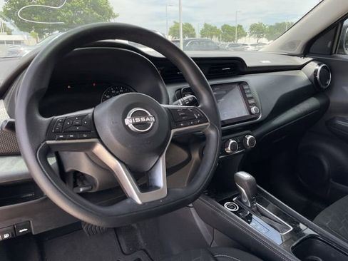 Used 2023 Nissan Kicks SV FWD image 10