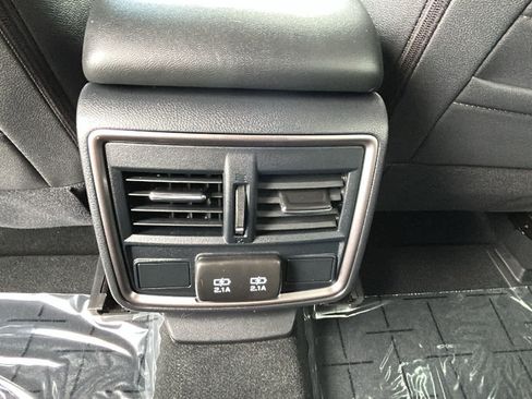Certified 2024 Subaru Forester Premium AWD/4WD image 26