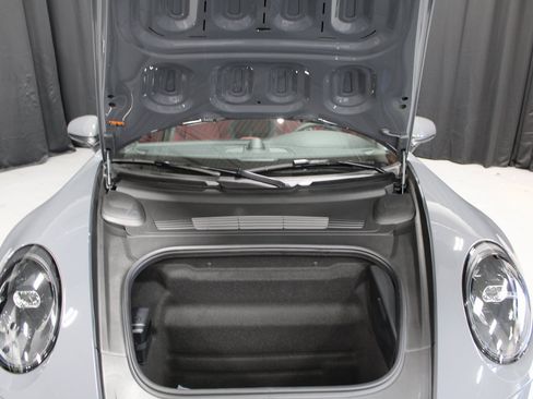 Used 2026 Porsche 911 Carrera 4 GTS image 17