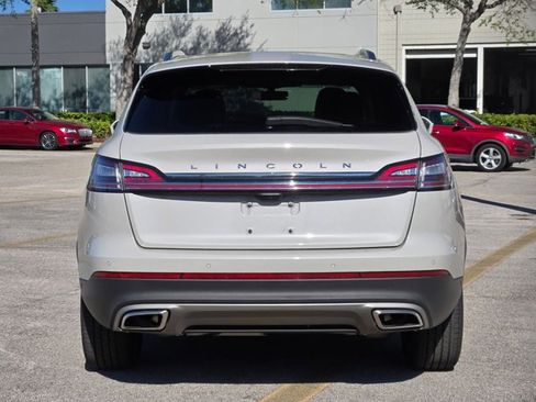 Used 2023 Lincoln Nautilus Reserve w/ Equipment Group 201A image 6